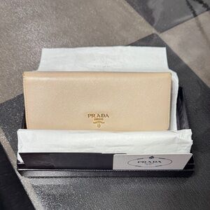 PRADA Saffiano Metal CIPRIA Wallet with Gold Logo